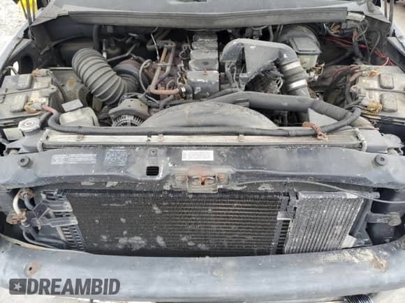 1996 Dodge 2500 with VIN 1B7KF23C0TJ138287, listed as a Copart auction lot 42435105 with 302,227 mi miles and Salvage title. Bid and sale history available at DreamBid. Image 11.