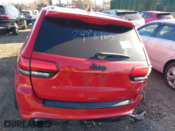 2018 Jeep Grand Cherokee SRT с VIN 1C4RJFDJXJC384556, выставлен на аукционе IAAI как лот 40997181 с пробегом Не указан миль и . История ставок и продаж доступна на DreamBid. Изображение 15.