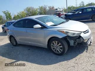 2015 Hyundai Elantra SE z VIN KMHDH4AE9FU226370, wystawiony jako IAAI lot #43253285 z przebiegiem 183 144 mil mil oraz . Historia ofert i sprzedaży dostępna na DreamBid. Obrazek 1.