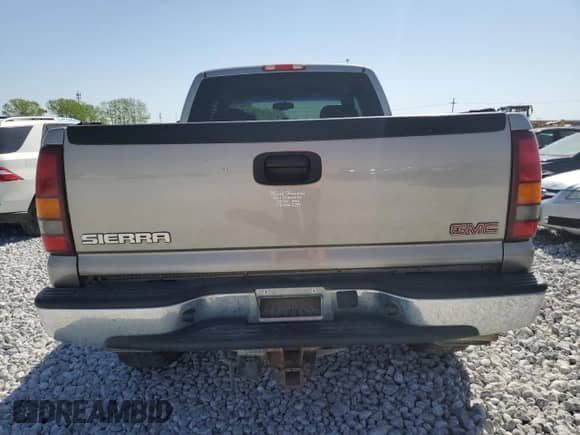 2003 GMC Sierra 1500 SLE with VIN 2GTEK19T731146665, listed as a Copart auction lot 69531743 with 119,687 mi miles and Salvage title. Bid and sale history available at DreamBid. Image 6.