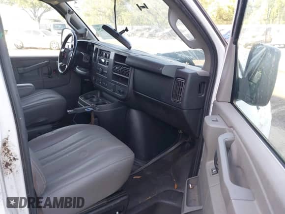 2018 Chevrolet Express Cargo с VIN 1GCZGHFG5J1338222, выставлен на аукционе IAAI как лот 42055230 с пробегом 160 882 миль миль и . История ставок и продаж доступна на DreamBid. Изображение 5.