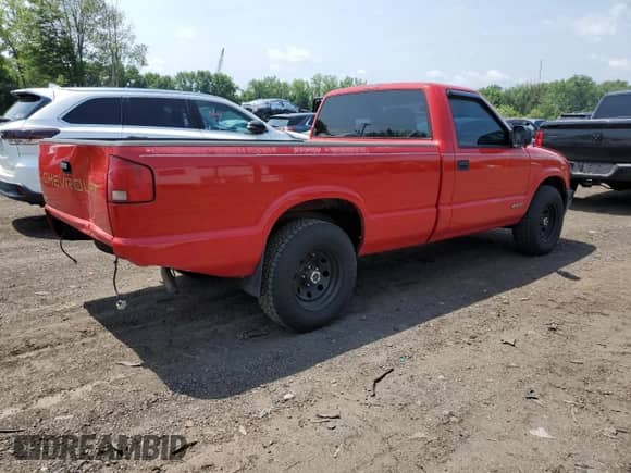 2000 Chevrolet S-10 с VIN 1GCCS1440YK176203, выставлен на аукционе Copart как лот 61402975 с пробегом 56 922 миль миль и Списание • Salvage title. История ставок и продаж доступна на DreamBid. Изображение 3.