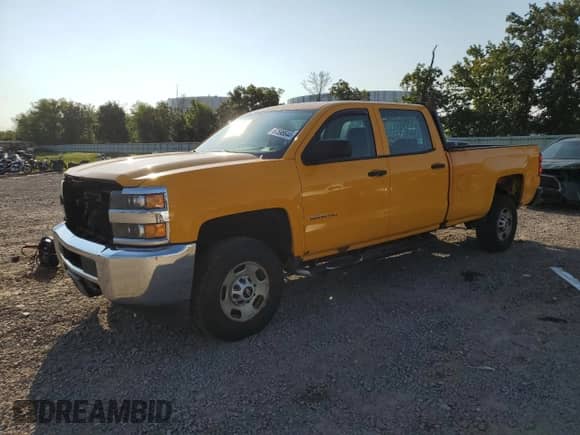2017 Chevrolet Silverado 2500HD Work Truck z VIN 1GC1CUEG0HF179576, wystawiony jako Copart lot #67598644 z przebiegiem 185 628 mil mil oraz Czysty tytuł • Clean title. Historia ofert i sprzedaży dostępna na DreamBid. Obrazek 1.