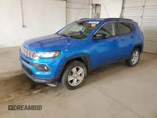2022 Jeep Compass Latitude с VIN 3C4NJDBB3NT148579, выставлен на аукционе Copart как лот 81468765 с пробегом 96 098 миль миль и Списание • Salvage title. История ставок и продаж доступна на DreamBid. Изображение 1.