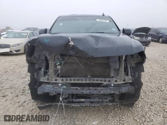 2021 Chevrolet Tahoe RST z VIN 1GNSCRKD5MR351189, wystawiony jako Copart lot #43082535 z przebiegiem 96 013 mil mil oraz Szkoda całkowita • Salvage title. Historia ofert i sprzedaży dostępna na DreamBid. Obrazek 5.