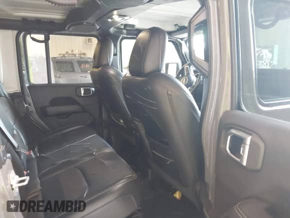 2021 Jeep Wrangler Unlimited Sahara с VIN 1C4JJXP6XMW784100, выставлен на аукционе IAAI как лот 42528449 с пробегом Не указан миль и . История ставок и продаж доступна на DreamBid. Изображение 8.