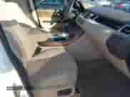 2013 Land Rover Range Rover Sport HSE Lux z VIN SALSK2D41DA810953, wystawiony jako IAAI lot #42763851 z przebiegiem 84 435 mil mil oraz . Historia ofert i sprzedaży dostępna na DreamBid. Obrazek 5.