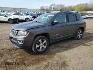2017 Jeep Compass High Altitude z VIN 1C4NJDEB3HD100442, wystawiony jako Copart lot #53890185 z przebiegiem 94 100 mil mil oraz Szkoda całkowita • Salvage title. Historia ofert i sprzedaży dostępna na DreamBid. Obrazek 1.