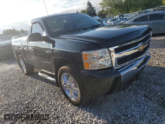 2009 Chevrolet Silverado 1500 Work Truck with VIN 1GCEC14C09Z102415, listed as a Copart auction lot 86639704 with 113,312 mi miles and Salvage title. Bid and sale history available at DreamBid. Image 4.