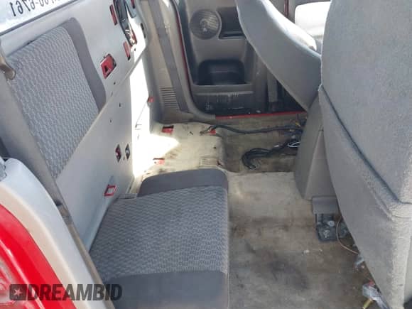2005 Chevrolet Colorado Z85 с VIN 1GCCS198158193855, выставлен на аукционе IAAI как лот 41743696 с пробегом Не указан миль и . История ставок и продаж доступна на DreamBid. Изображение 8.