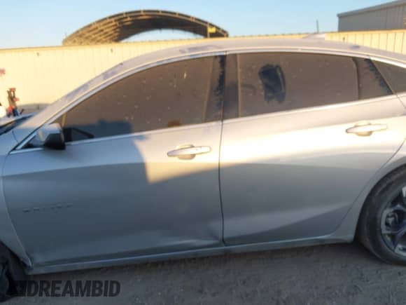 2022 Chevrolet Malibu LT с VIN 1G1ZD5ST9NF126029, выставлен на аукционе IAAI как лот 43432401 с пробегом 106 639 миль миль и . История ставок и продаж доступна на DreamBid. Изображение 14.