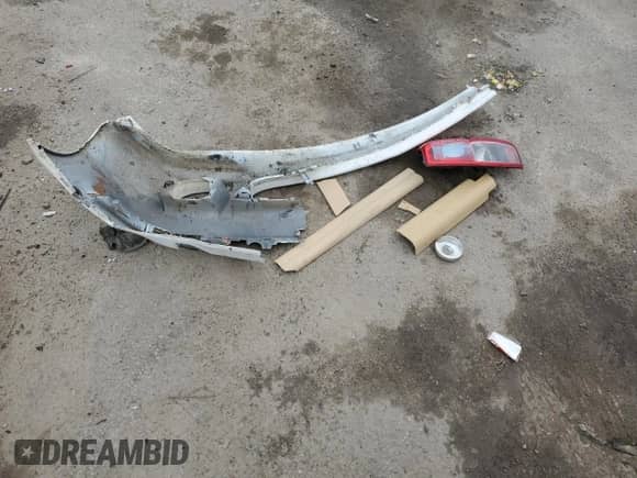 2006 BMW 7 Series 750Li с VIN WBAHN83556DT29575, выставлен на аукционе Copart как лот 63315505 с пробегом Не указан миль и Списание • Salvage title. История ставок и продаж доступна на DreamBid. Изображение 12.