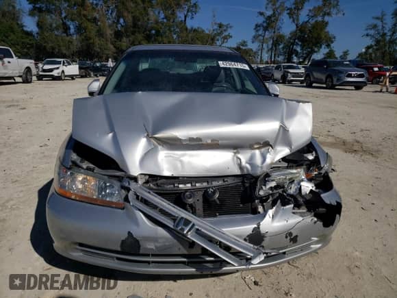 2002 Honda Accord EX with VIN 1HGCG16582A075738, listed as a Copart auction lot 42964715 with 276,765 mi miles and Salvage title. Bid and sale history available at DreamBid. Image 5.