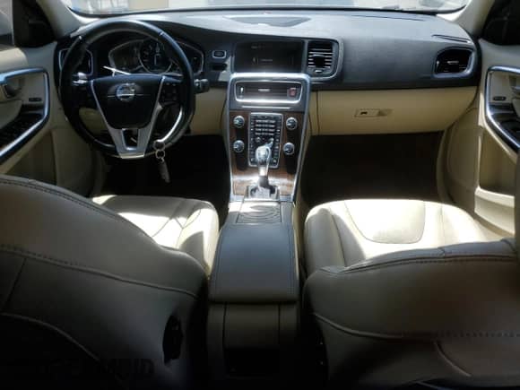 2015 Volvo S60 с VIN YV126MFD2F1309782, выставлен на аукционе Copart как лот 69631415 с пробегом 81 767 миль миль и Списание • Salvage title. История ставок и продаж доступна на DreamBid. Изображение 8.