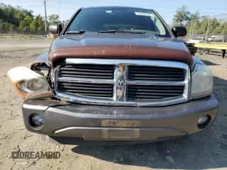 2004 Dodge Durango SLT with VIN 1D4HB48N34F144345, listed as a Copart auction lot 72350744 with 207,136 mi miles and Salvage title. Bid and sale history available at DreamBid. Image 5.