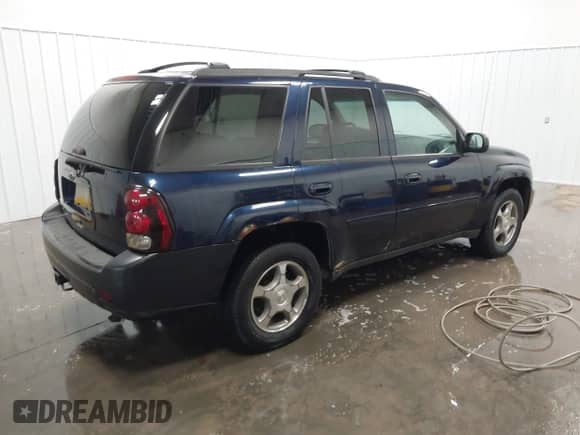 2009 Chevrolet TrailBlazer 1LT с VIN 1GNDT33S992128513, выставлен на аукционе IAAI как лот 42782309 с пробегом 190 919 миль миль и . История ставок и продаж доступна на DreamBid. Изображение 4.