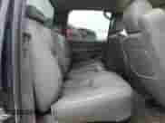 2005 Chevrolet Silverado 3500 DRW Wrk Trk z VIN 1GCJK33275F910522, wystawiony jako Copart lot #54566655 z przebiegiem 178 334 mil mil oraz Szkoda całkowita • Salvage title. Historia ofert i sprzedaży dostępna na DreamBid. Obrazek 10.