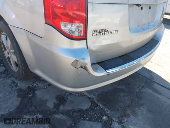 2011 Dodge Grand Caravan Crew with VIN 2D4RN5DG4BR662589, listed as a IAAI auction lot 43508779 with 173,905 mi miles and . Bid and sale history available at DreamBid. Image 6.
