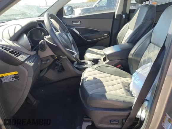 2018 Hyundai Santa Fe 2.4L с VIN 5NMZUDLB6JH105305, выставлен на аукционе Copart как лот 69328485 с пробегом 41 623 миль миль и Списание • Salvage title. История ставок и продаж доступна на DreamBid. Изображение 7.