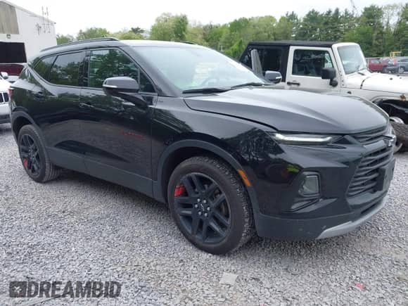 2020 Chevrolet Blazer LT z VIN 3GNKBHRS0LS660047, wystawiony jako IAAI lot #42387861 z przebiegiem 53 563 mil mil oraz . Historia ofert i sprzedaży dostępna na DreamBid. Obrazek 1.