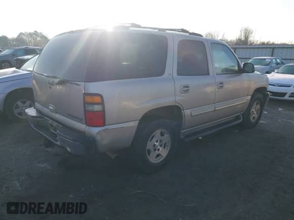 2005 Chevrolet Tahoe LS с VIN 1GNEC13T55R219636, выставлен на аукционе IAAI как лот 41185514 с пробегом 257 459 миль миль и . История ставок и продаж доступна на DreamBid. Изображение 4.