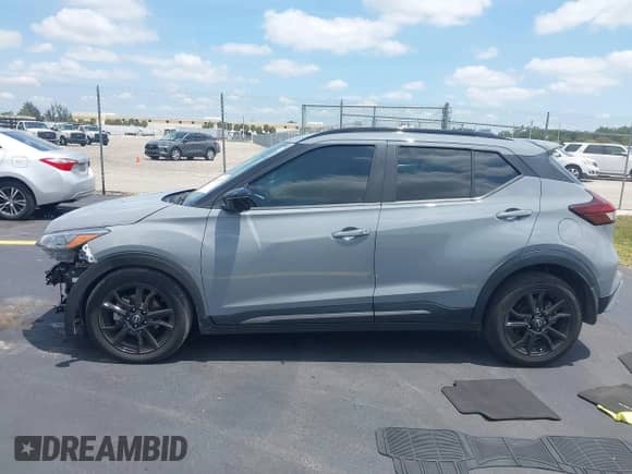 2022 Nissan Kicks SR z VIN 3N1CP5DV8NL491054, wystawiony jako IAAI lot #42209455 z przebiegiem 26 421 mil mil oraz . Historia ofert i sprzedaży dostępna na DreamBid. Obrazek 15.