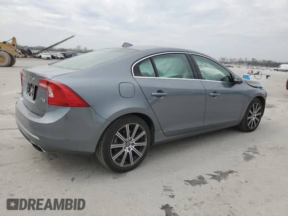 2018 Volvo S60 Inscription с VIN LYV402HK3JB168867, выставлен на аукционе Copart как лот 50984625 с пробегом 61 262 миль миль и Списание • Salvage title. История ставок и продаж доступна на DreamBid. Изображение 3.