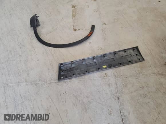 2023 Chevrolet Blazer LT z VIN 3GNKBCR41PS178147, wystawiony jako Copart lot #89576315 z przebiegiem 56 244 mil mil oraz Czysty tytuł • Clean title. Historia ofert i sprzedaży dostępna na DreamBid. Obrazek 12.