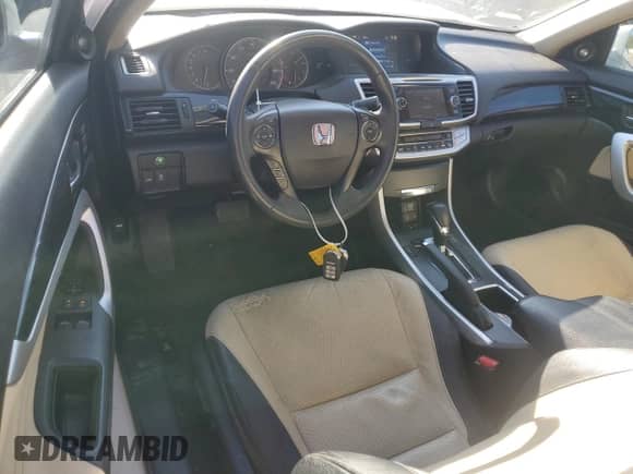 2015 Honda Accord EX-L z VIN 1HGCT2B87FA000990, wystawiony jako Copart lot #70013275 z przebiegiem 125 857 mil mil oraz Czysty tytuł • Clean title. Historia ofert i sprzedaży dostępna na DreamBid. Obrazek 8.