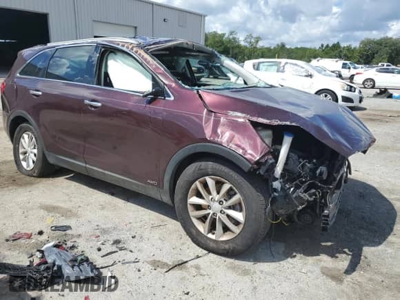 2018 Kia Sorento LX z VIN 5XYPGDA30JG377045, wystawiony jako Copart lot #70025135 z przebiegiem Nie podano mil oraz Nie do naprawy • Non repairable. Historia ofert i sprzedaży dostępna na DreamBid. Obrazek 4.