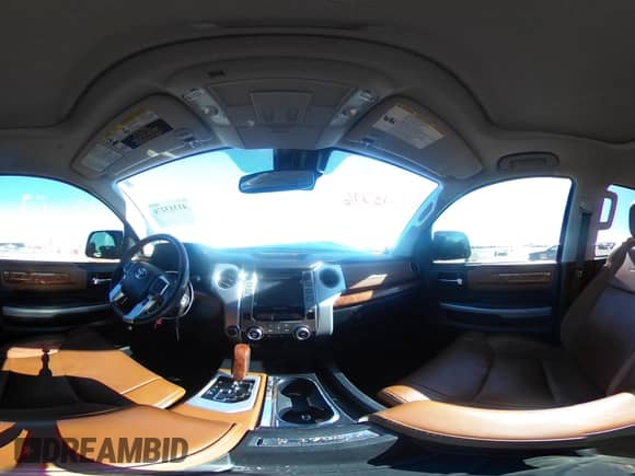2019 Toyota Tundra SR5 с VIN 5TFAY5F1XKX788189, выставлен на аукционе IAAI как лот 41313276 с пробегом 109 288 миль миль и . История ставок и продаж доступна на DreamBid. Изображение 18.
