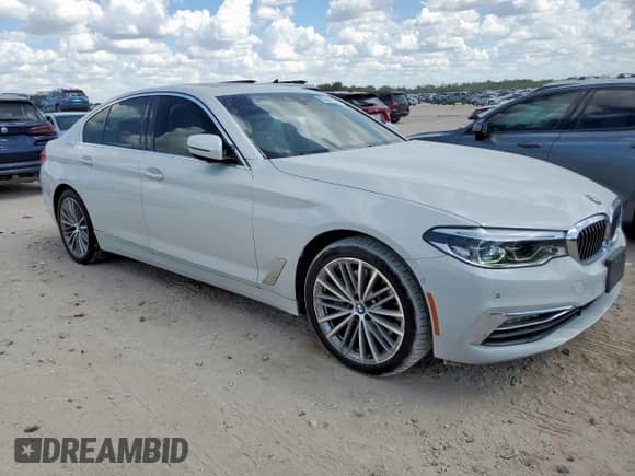 2018 BMW 5 Series 530i z VIN WBAJA5C58JG900205, wystawiony jako Copart lot #83843845 z przebiegiem 88 268 mil mil oraz Szkoda całkowita • Salvage title. Historia ofert i sprzedaży dostępna na DreamBid. Obrazek 4.