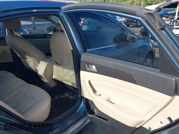 2017 Hyundai Sonata Sport with VIN 5NPE34AFXHH460871, listed as a IAAI auction lot 43033888 with 114,578 mi miles and . Bid and sale history available at DreamBid. Image 8.