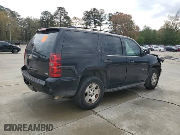 2009 Chevrolet Tahoe LS с VIN 1GNFC13029R149349, выставлен на аукционе Copart как лот 83327714 с пробегом 246 757 миль миль и Списание • Salvage title. История ставок и продаж доступна на DreamBid. Изображение 3.