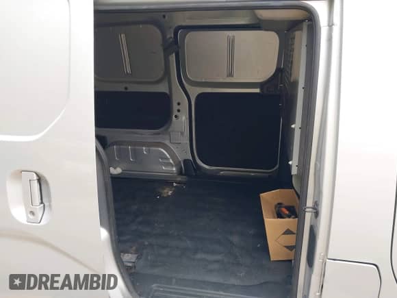 2015 Chevrolet City Express Cargo LS с VIN 3N63M0YN1FK701145, выставлен на аукционе IAAI как лот 42705546 с пробегом 116 357 миль миль и . История ставок и продаж доступна на DreamBid. Изображение 8.