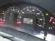 2007 Toyota Camry XLE z VIN JTNBE46K173028081, wystawiony jako IAAI lot #43234560 z przebiegiem 196 803 mil mil oraz . Historia ofert i sprzedaży dostępna na DreamBid. Obrazek 7.