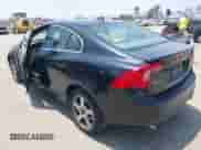 2012 Volvo S60 T5 с VIN YV1622FS7C2116145, выставлен на аукционе IAAI как лот 42560076 с пробегом 91 493 миль миль и . История ставок и продаж доступна на DreamBid. Изображение 3.