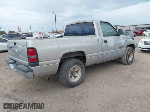 1999 Dodge 1500 with VIN 1B7HC16X5XS195189, listed as a IAAI auction lot 42836015 with 194,841 mi miles and . Bid and sale history available at DreamBid. Image 4.