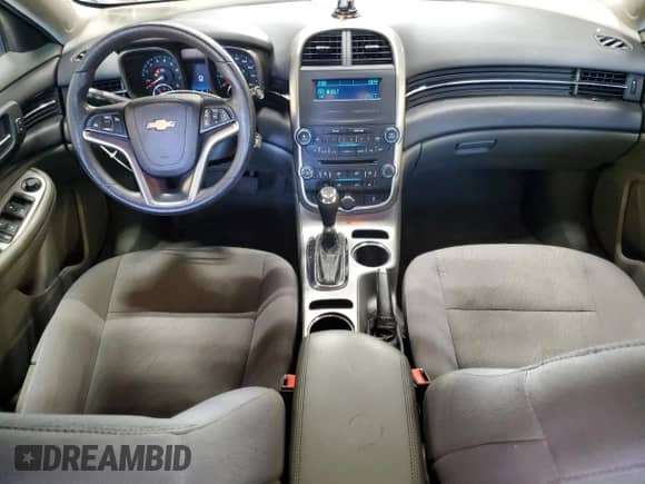 2014 Chevrolet Malibu LS с VIN 1G11B5SL9EF133002, выставлен на аукционе Copart как лот 81752185 с пробегом 132 840 миль миль и Списание • Salvage title. История ставок и продаж доступна на DreamBid. Изображение 8.