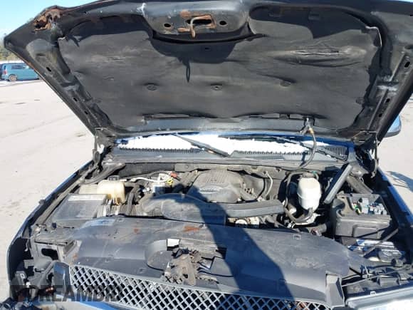 2005 Chevrolet Avalanche Z71 with VIN 3GNEK12ZX5G210052, listed as a IAAI auction lot 41327694 with 145,716 mi miles and . Bid and sale history available at DreamBid. Image 10.