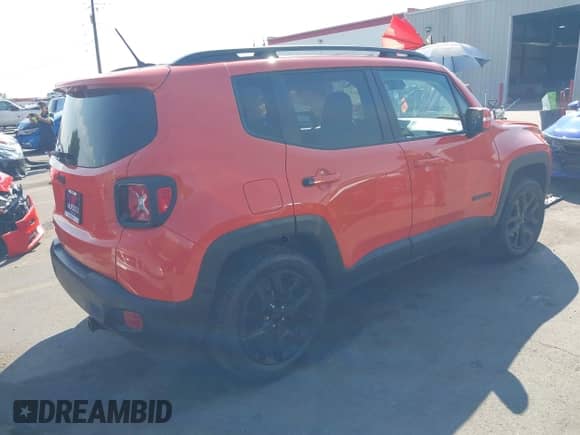 2017 Jeep Renegade Latitude with VIN ZACCJBBB6HPF27549, listed as a IAAI auction lot 43106137 with 102,105 mi miles and . Bid and sale history available at DreamBid. Image 4.