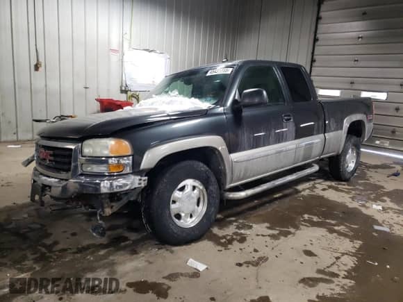 2003 GMC Sierra 1500 SLE with VIN 2GTEK19T031290252, listed as a Copart auction lot 45431255 with Not provided miles and Non repairable. Bid and sale history available at DreamBid. Image 1.