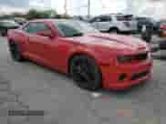 2013 Chevrolet Camaro SS z VIN 2G1FS1EW8D9247567, wystawiony jako Copart lot #52806775 z przebiegiem 65 573 mil mil oraz Czysty tytuł • Clean title. Historia ofert i sprzedaży dostępna na DreamBid. Obrazek 4.