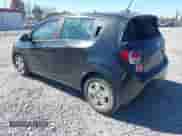 2015 Chevrolet Sonic LS с VIN 1G1JA6SH0F4145993, выставлен на аукционе IAAI как лот 43338328 с пробегом 136 855 миль миль и . История ставок и продаж доступна на DreamBid. Изображение 3.