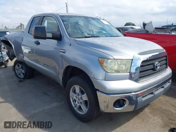 2007 Toyota Tundra SR5 z VIN 5TFRV54147X015126, wystawiony jako IAAI lot #43273941 z przebiegiem 129 813 mil mil oraz . Historia ofert i sprzedaży dostępna na DreamBid. Obrazek 1.