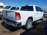 2020 Ram 1500 Big Horn z VIN 1C6RREFT0LN311731, wystawiony jako IAAI lot #41762460 z przebiegiem 58 254 mil mil oraz . Historia ofert i sprzedaży dostępna na DreamBid. Obrazek 4.