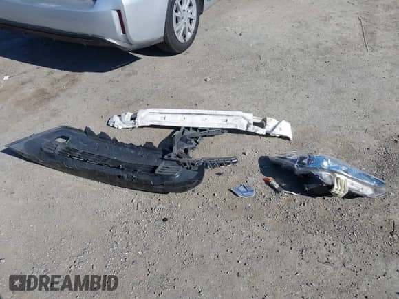 2015 Toyota Prius Two z VIN JTDZN3EU4FJ019398, wystawiony jako IAAI lot #43010204 z przebiegiem 325 655 mil mil oraz . Historia ofert i sprzedaży dostępna na DreamBid. Obrazek 12.