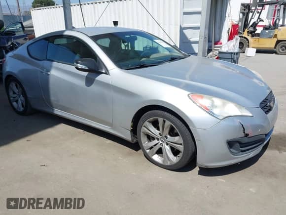 2011 Hyundai Genesis Coupe с VIN KMHHT6KD8BU060015, выставлен на аукционе IAAI как лот 42539873 с пробегом 199 004 миль миль и . История ставок и продаж доступна на DreamBid. Изображение 1.