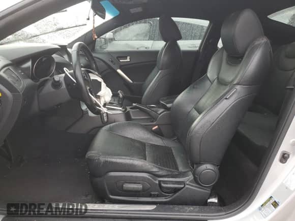 2016 Hyundai Genesis Coupe Premium с VIN KMHHT6KJXGU131860, выставлен на аукционе Copart как лот 79044144 с пробегом 86 116 миль миль и Списание • Salvage title. История ставок и продаж доступна на DreamBid. Изображение 7.