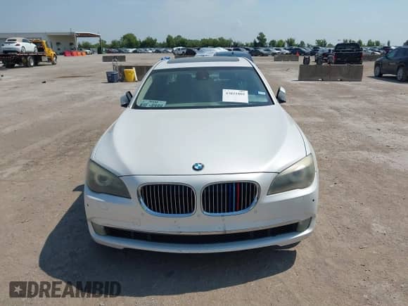 2012 BMW 7 Series 750Li с VIN WBAKB8C50CC964459, выставлен на аукционе IAAI как лот 43021801 с пробегом 82 938 миль миль и . История ставок и продаж доступна на DreamBid. Изображение 6.